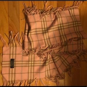 OFFER SALE! Burberry pink Happy scarf brand new 100% lambs wool…100% authentic!